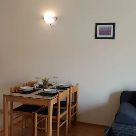 Milos Apartmán Pula