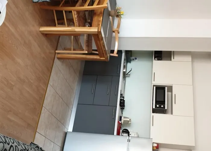 Milos 아파트